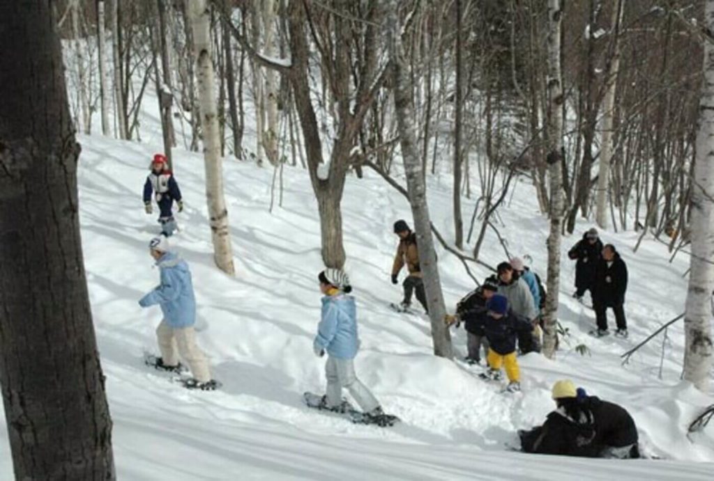 防災サバイバルキャンプ (雪中生活の巻イグルー泊体験) | 北海道
